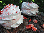 fedtfattig dessert m. jordbærcreme