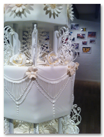 kage til bryllup i udstilling