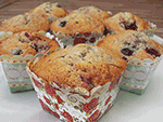 opskrift på fyldige muffins med skovbær